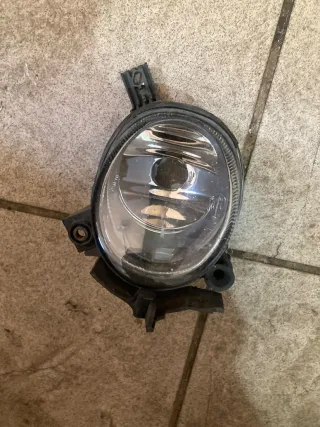  Стекло фары противотуманной левой Audi A4 B7 Арт 107710477, вид 1