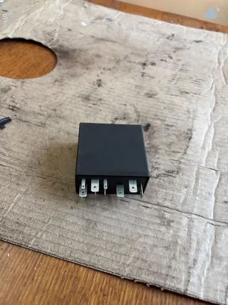  Реле стеклоочистителей (дворников) Volkswagen Passat B5 Арт 107837727, вид 1