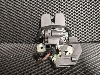 6V6827520 Замок крышки багажника Skoda Fabia 3 Арт 107839266, вид 1