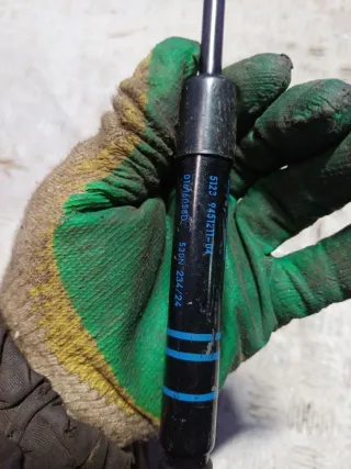 51239451211, 9451211 Амортизатор капота BMW 7 G70 Арт 107841241, вид 3