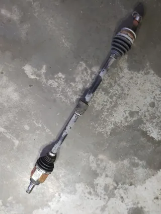 84066553 Полуось передняя правая (приводной вал, шрус) Chevrolet Malibu 9 restailing Арт 107880515, вид 1