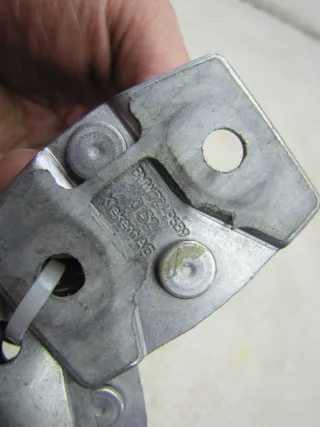 7248296, 7249639 Ответная часть (скоба) замка двери BMW Z4 E89 Арт 107987283, вид 3