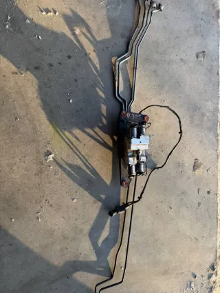 7178003,6794578,6772445, 6782737, 37206794578, 6794578, 37206782737, 37206772311, 37206772311,6772446, 6772445 Блок клапанов активного стабилизатора BMW X5 E70 restailing Арт BMW33277, вид 1