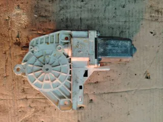 8K0959812B Моторчик стеклоподъемника задний правый Audi A6 C6 (S6,RS6) Арт 108105204, вид 1