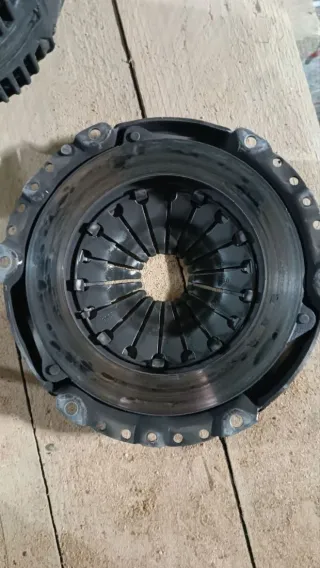  Корзина сцепления Ford Mondeo 2 2.0л i Арт 108156277, вид 1