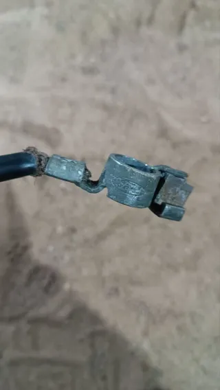  Клемма аккумулятора минус Ford Mondeo 2 Арт 108156307, вид 3