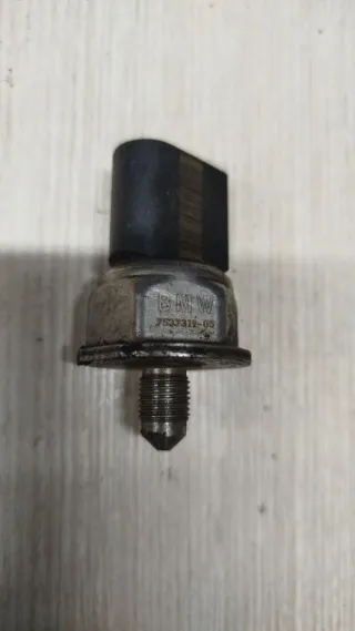 13537537319 Датчик давления топлива BMW 3 E90/E91/E92/E93 3.0л Арт 108203099, вид 1