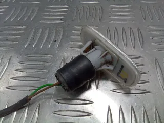 4B0949127 Повторитель передний левый Audi A6 C5 (S6,RS6) Арт 108276579, вид 5