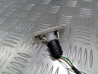 4B0949127 Повторитель передний левый Audi A6 C5 (S6,RS6) Арт 108276579, вид 4