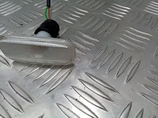 4B0949127 Повторитель передний левый Audi A6 C5 (S6,RS6) Арт 108276579, вид 2