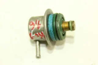 0280160560 Регулятор давления топлива Citroen Xantia 2.0л Арт 108421830, вид 1