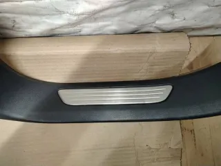 7P5853370H82V Накладка на порог внутренняя задняя правая Porsche Cayenne 958 Арт 2864.A793, вид 2