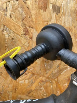 078129101A Клапан вентиляции картерных газов Audi A6 C5 (S6,RS6) 2.7л Арт 108614824, вид 6