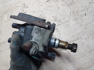 D4T9301, FS905Y01 Распределитель зажигания (трамблёр) Mazda 626 GE 2.0л Арт 8526, вид 3