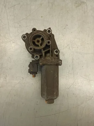 0130008508 Электромотор раздаточной коробки Land Rover Discovery 3 2.7л TD Арт 6J585-19, вид 1