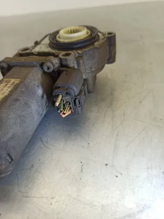 0130008508 Электромотор раздаточной коробки Land Rover Discovery 3 2.7л TD Арт 6J585-19, вид 3