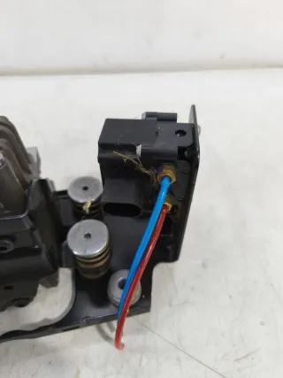 6789450,37206784137, 37206789165, 37206789450, 37206794465, 37206864215, 37206875176, 6784137, 6789165, 6789450, 6794465, 6864215, 6875176 Компрессор пневмоподвески BMW 5 F10/F11/GT F07 Арт BMW31290, вид 4