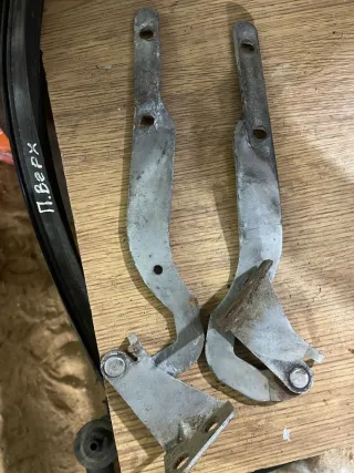  Петля капота Ford Mondeo 2 Арт 108846290, вид 1