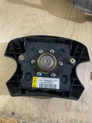  Подушка безопасности водителя Ford Mondeo 2 Арт 108859808, вид 2