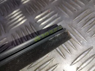 7E0837703 Молдинг стекла двери передней правой внутренний Volkswagen Transporter T6 restailing Арт 108952798, вид 3