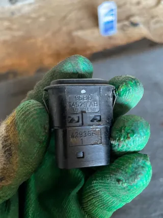 95BG14529AB Кнопка стеклоподъемника переднего правого Ford Mondeo 2 Арт 108972331, вид 3