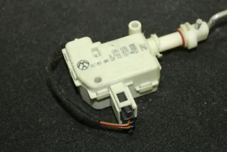  Замок лючка бензобака Audi A6 C5 (S6,RS6) Арт 109000998, вид 2