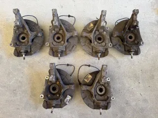  Кулак поворотный передний правый Volvo V70 2 Арт 109072584, вид 2