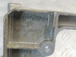 av6q9b470bb Кронштейн впускного коллектора Ford Focus 3 1.6л T1DB Арт 83630, вид 5