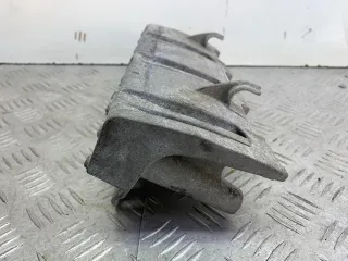 7700110112 Кронштейн впускного коллектора Renault Megane 1 1.4л Арт 45161, вид 2