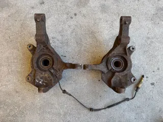  Кулак поворотный передний правый Renault Espace 4 restailing Арт 109141963, вид 2