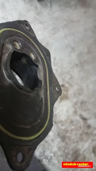 050129761H Подушка под моновпрыск Audi 100 C4 1.8л Арт 109151726, вид 2