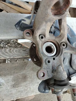 5Q0407256R Кулак поворотный передний правый Volkswagen Golf 7 Арт 109231471, вид 4