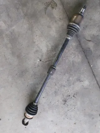 84066553ABW Полуось передняя правая (приводной вал, шрус) Chevrolet Malibu 9 restailing Арт 109289523, вид 1