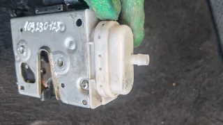 8L1837015A Замок двери передней левой Audi A3 8L Арт 109290123, вид 4