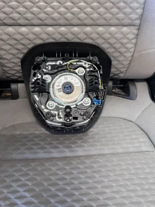  Подушка безопасности водителя Peugeot 308 2 Арт 109293562, вид 2