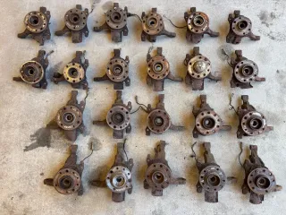  Кулак поворотный передний правый Opel Zafira B Арт 110029773, вид 1