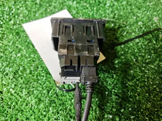 HC3T-14F014-BC Разъем AUX / USB Ford Ranger 4 Арт D11299, вид 2