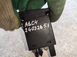  Кнопка аварийки Audi A6 C4 (S6,RS6) Арт 110293107, вид 2