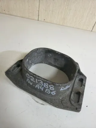 8D0199335 Кронштейн двигателя Audi A4 B5 Арт 110601675, вид 2