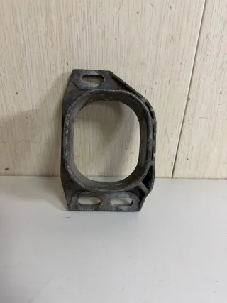 8D0199335 Кронштейн двигателя Audi A4 B5 Арт 110601675, вид 1