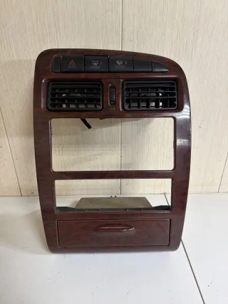  Рамка под магнитолу Toyota Avensis 1 Арт 110650109, вид 1