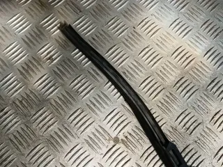 7060562 Уплотнитель капота BMW 1 E81/E82/E87/E88 Арт 63827, вид 10