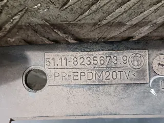 8235673 Заглушка (решетка) в бампер передний BMW 5 E39 Арт 63825, вид 8