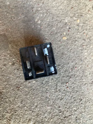 165906381 Реле (прочие) Volkswagen Passat B3 Арт 110748924, вид 3