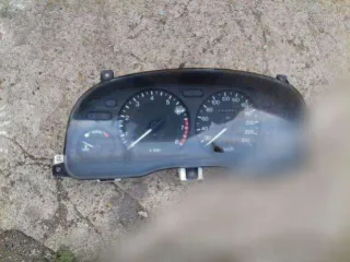  Щиток приборов (приборная панель) Ford Mondeo 1 Арт 70693532, вид 1