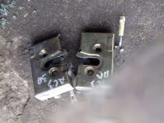  Замок двери задней правой Audi 100 C3 Арт 71833247, вид 1