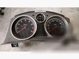  Щиток приборов (приборная панель) Opel Astra H Арт 160871800, вид 1