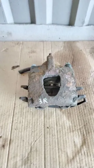  Суппорт тормозной задний правый Dodge Caravan 3 Арт C1017, вид 1
