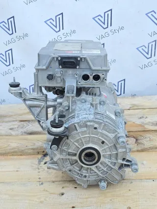 EBG, 9J1901131E, 0EG901103, 0EG901166B Двигатель Porsche Taycan Арт 37072, вид 2