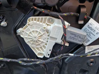 8K0959802B Моторчик стеклоподъемника передний правый Audi A6 C7 (S6,RS6) Арт 111561850, вид 1